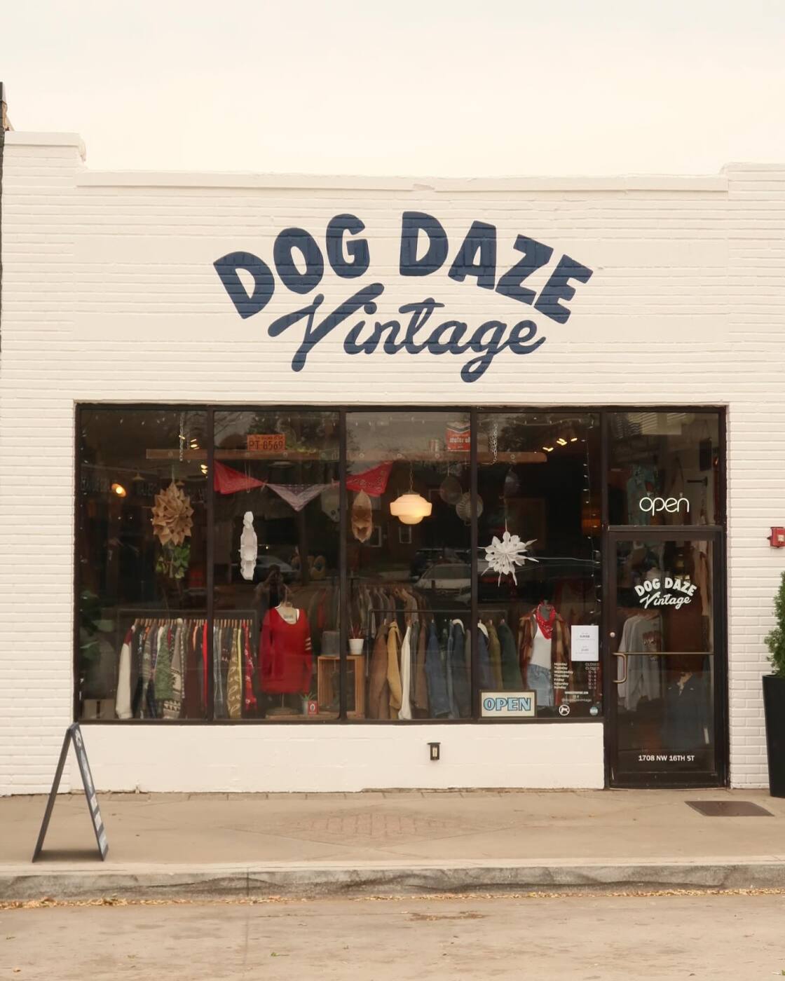 Unique Vintage Goods for Everyone | Dog Daze Vintage